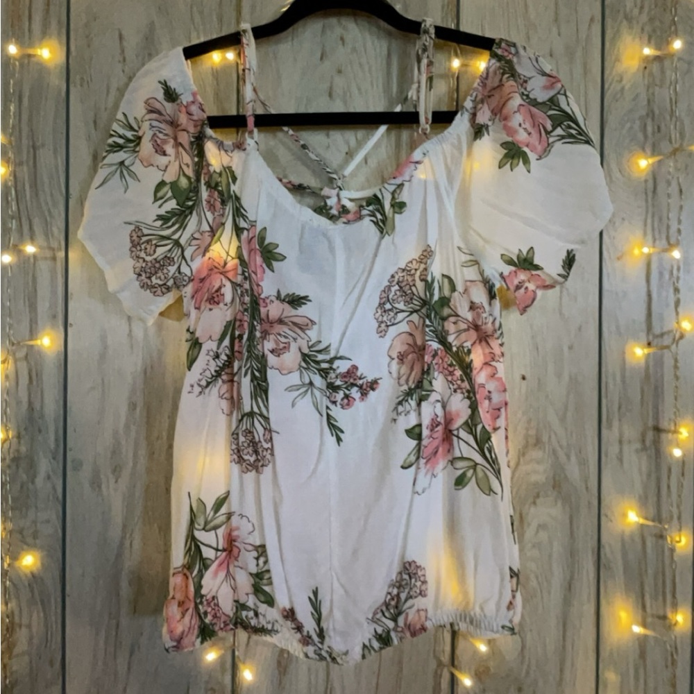 Floral open back off shoulder tank top. Size M. Tag still attached.